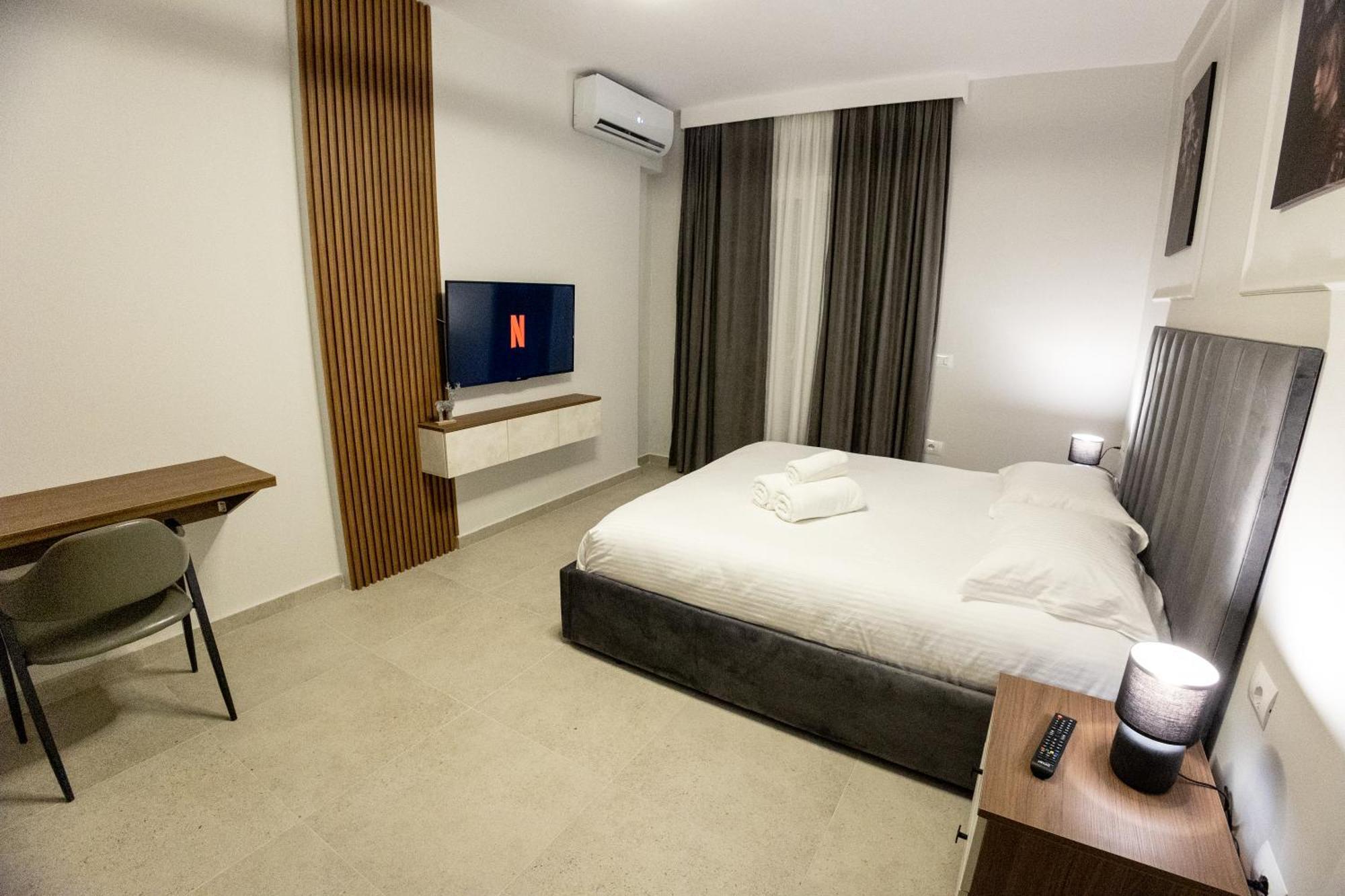 Tirana Days Free Parking Apartment Luaran gambar