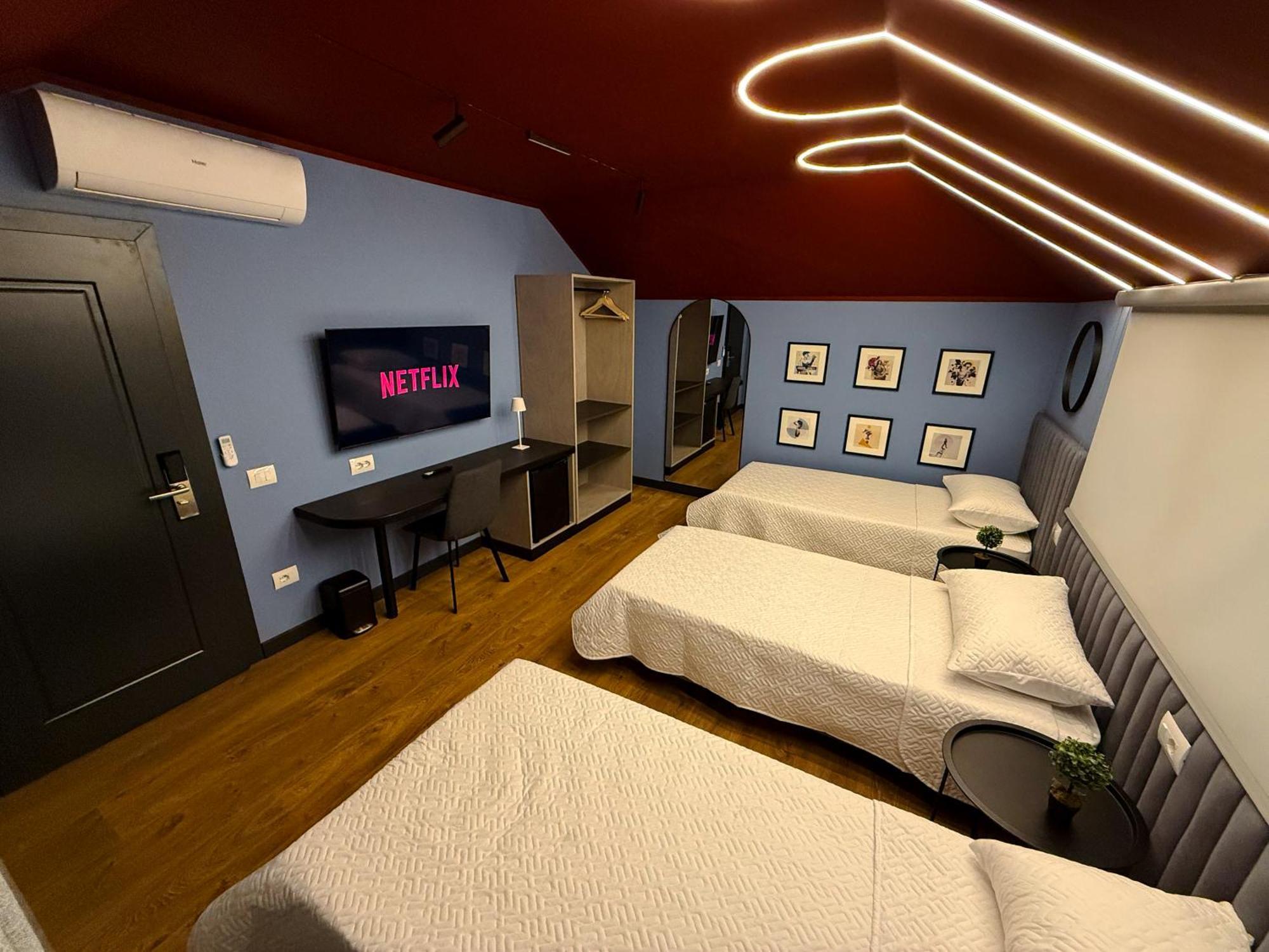 Tirana Days Free Parking Apartment Luaran gambar