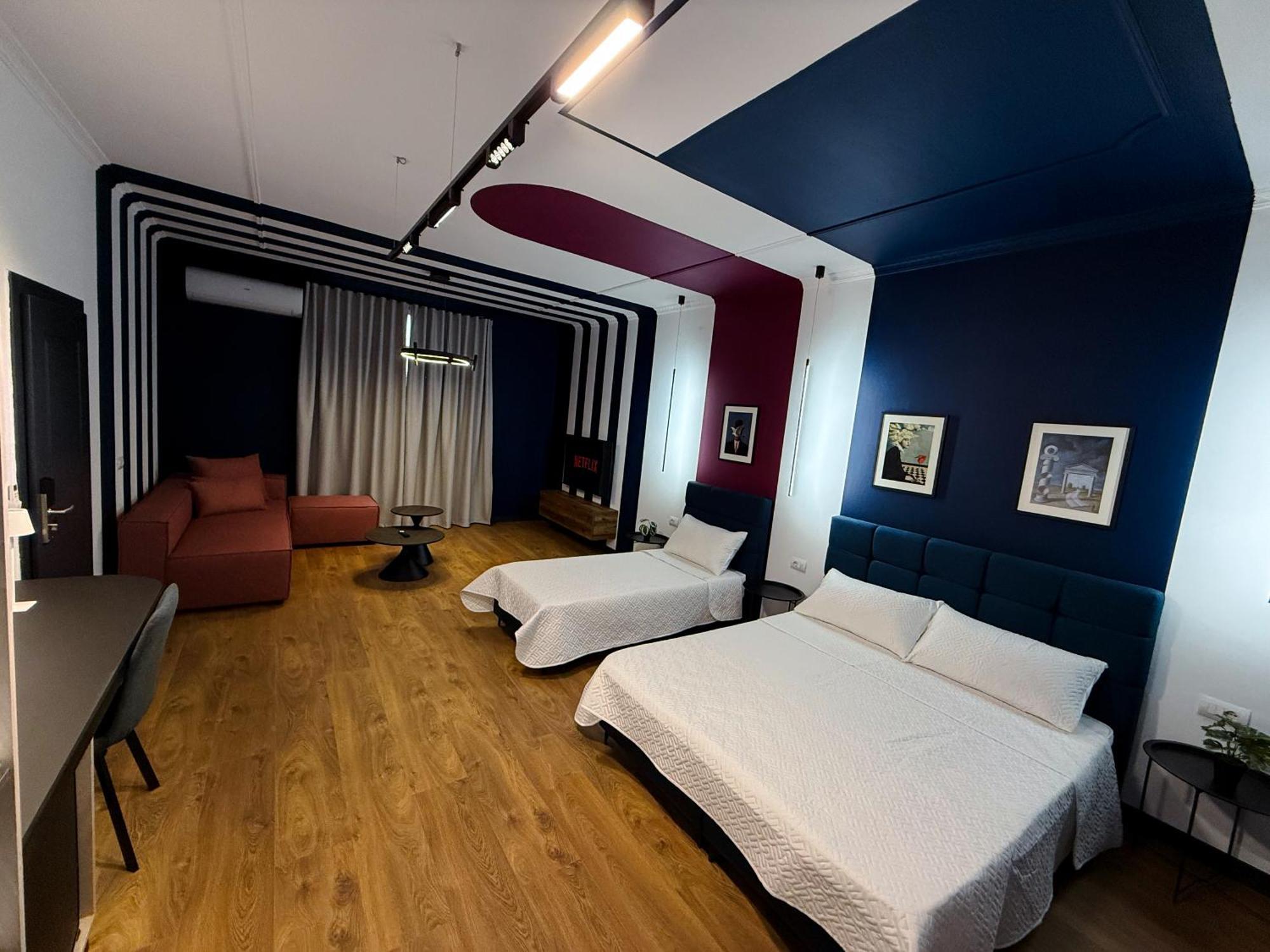 Tirana Days Free Parking Apartment Bilik gambar